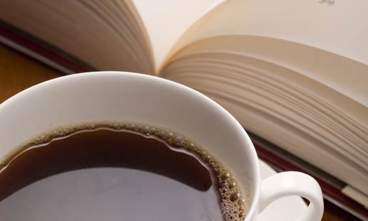 Кафе с книга